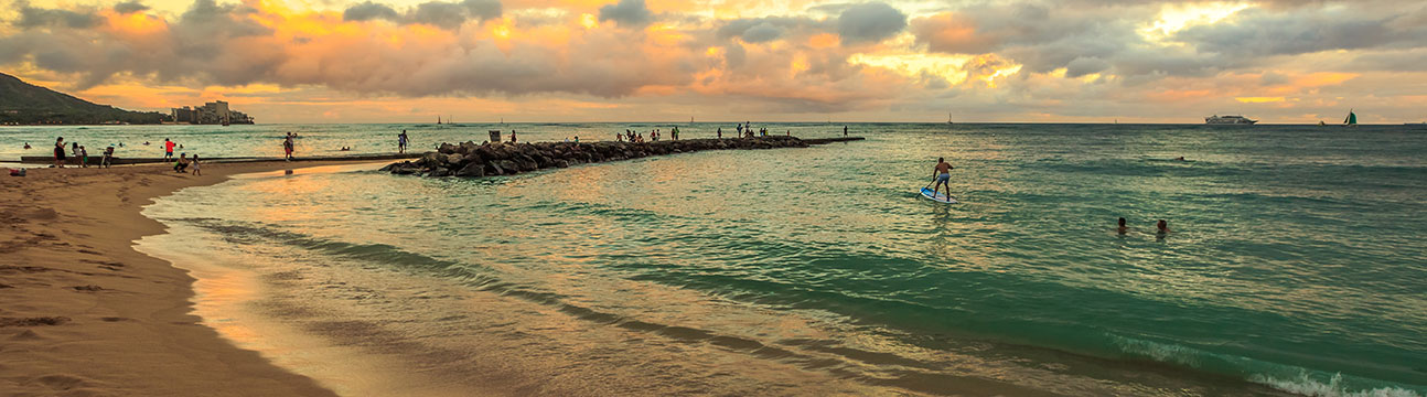 on-the-beach-in-honolulu-lo-banner (4)